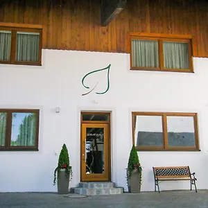 Apartment Gaestehaus Am Lindenhain Erding